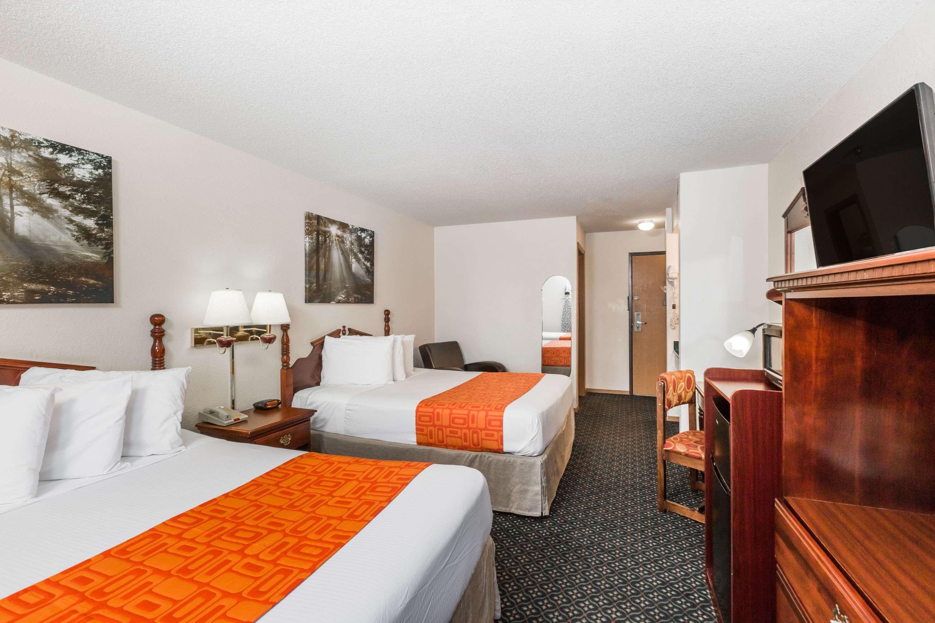 Howard Johnson By Wyndham Wichita Airport Kültér fotó