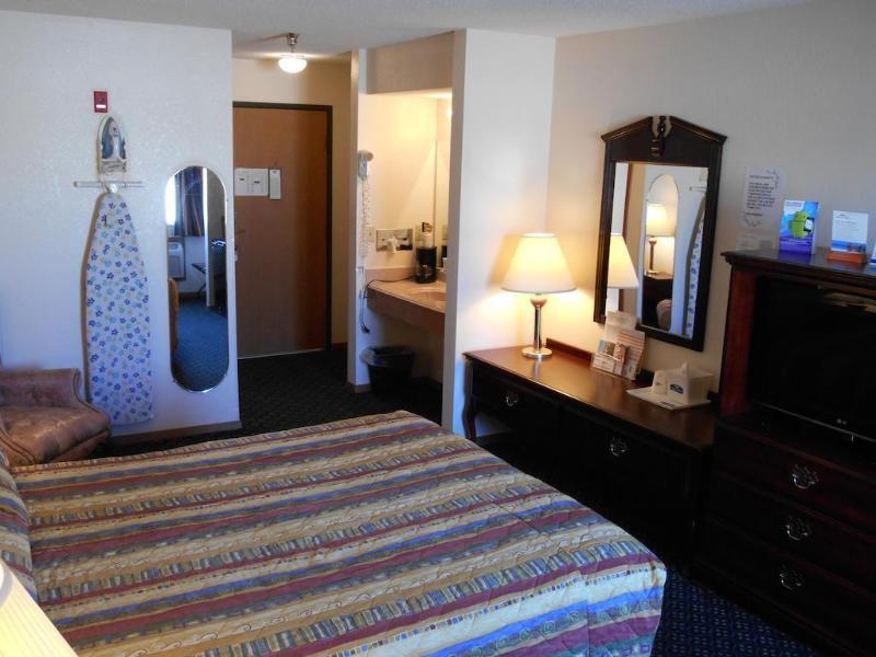 Howard Johnson By Wyndham Wichita Airport Kültér fotó